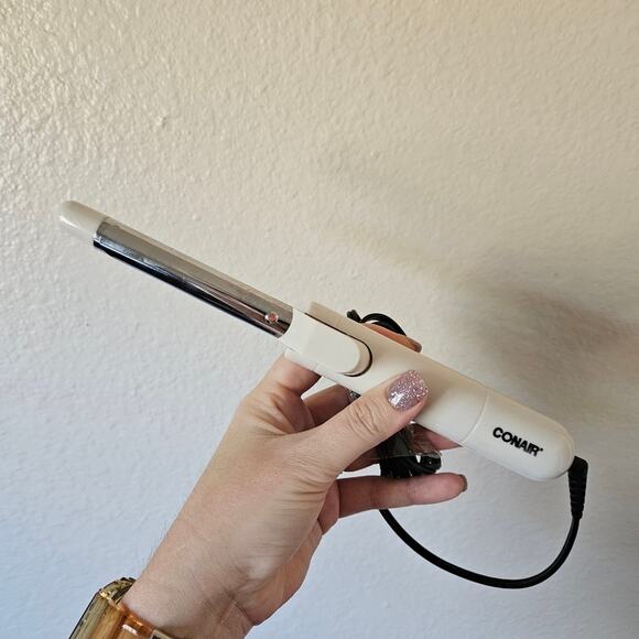 Conair Curling Iron - Picture 1 of 6